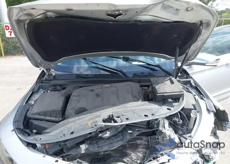 2019 Chevrolet Impala Premier из США, поврежденный, VIN 1G1105S37KU121864